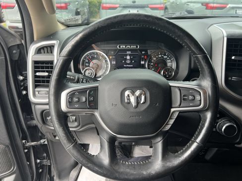 Used 2020 RAM 1500 Big Horn AWD/4WD image 18