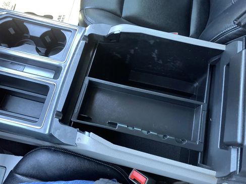 Used 2019 Ford F150 XLT w/ Equipment Group 302A Luxury AWD/4WD image 21