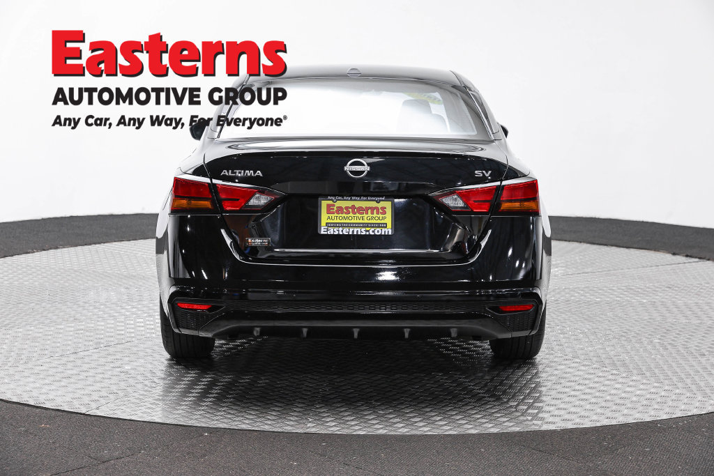 Used 2024 Nissan Altima 2.5 SV FWD image 7
