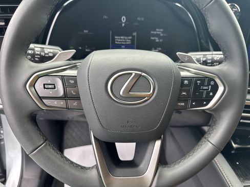 Used 2025 Lexus RX 350 FWD w/ Technology Package image 25