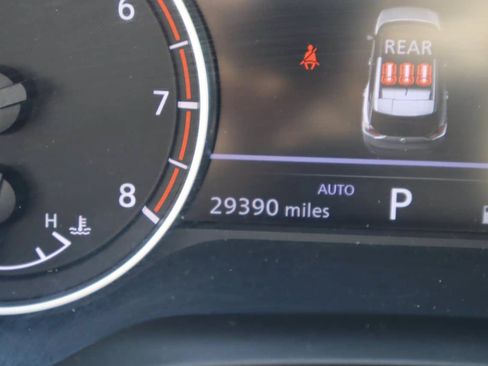 Used 2023 Nissan Rogue SV AWD/4WD image 10