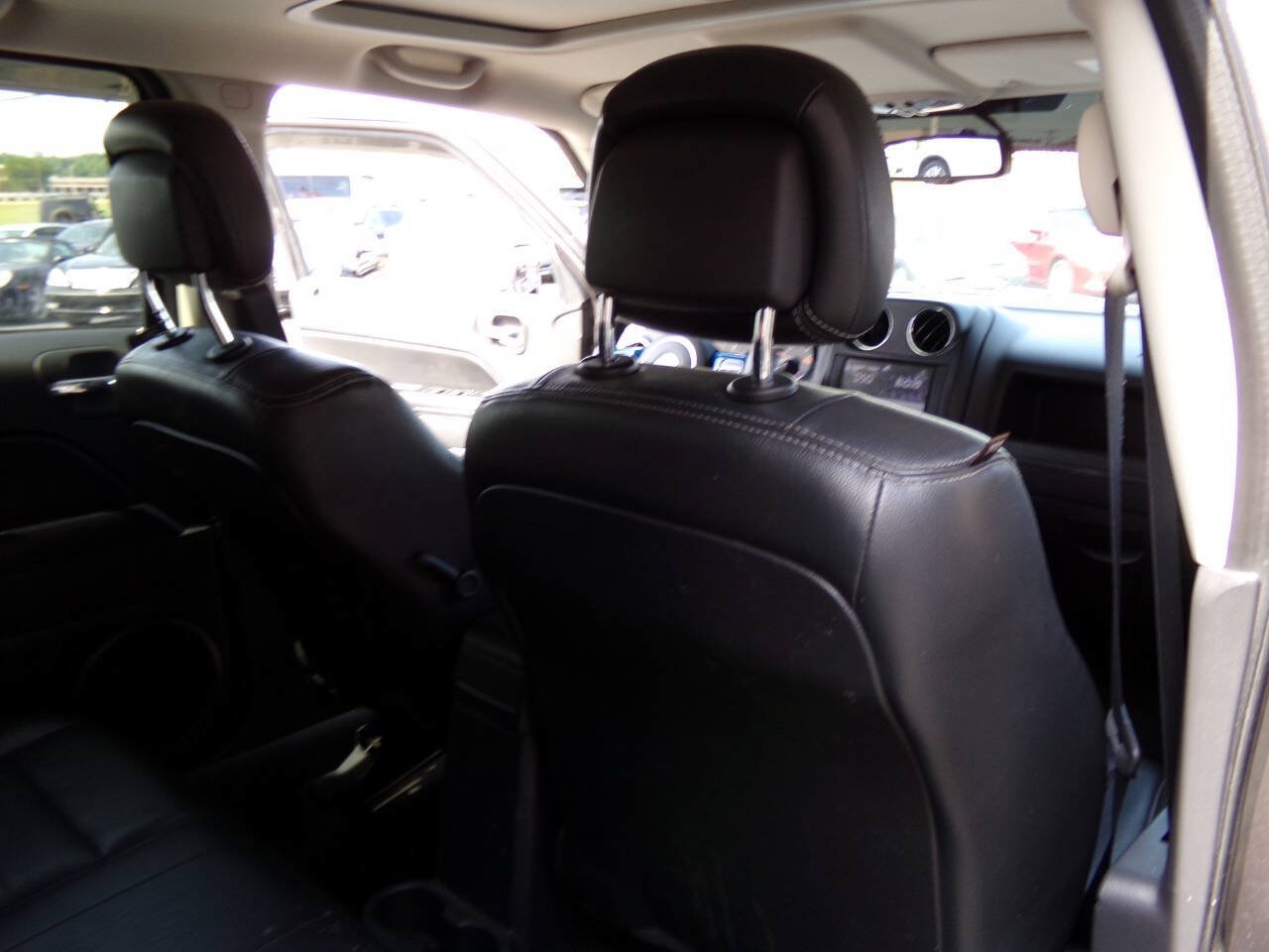 Used 2016 Jeep Patriot High Altitude AWD/4WD image 22