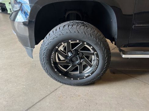 Used 2015 Chevrolet Suburban LTZ AWD/4WD image 50
