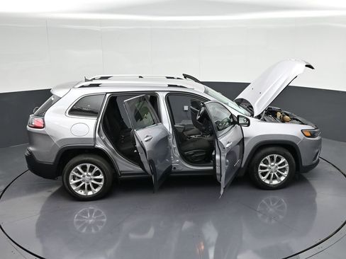 Used 2019 Jeep Cherokee Latitude w/ Popular Appearance Group FWD image 36