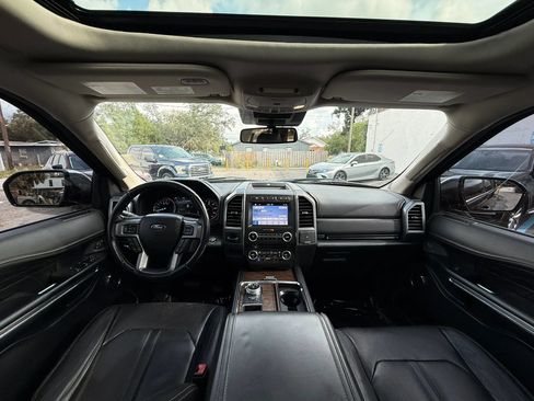 Used 2018 Ford Expedition Platinum RWD image 15