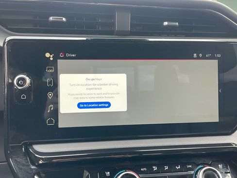 Used 2024 GMC Sierra 1500 AT4 w/ Technology Package image 27