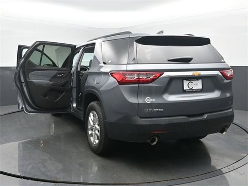 Used 2020 Chevrolet Traverse LT w/ Driver Confidence II Package image 58