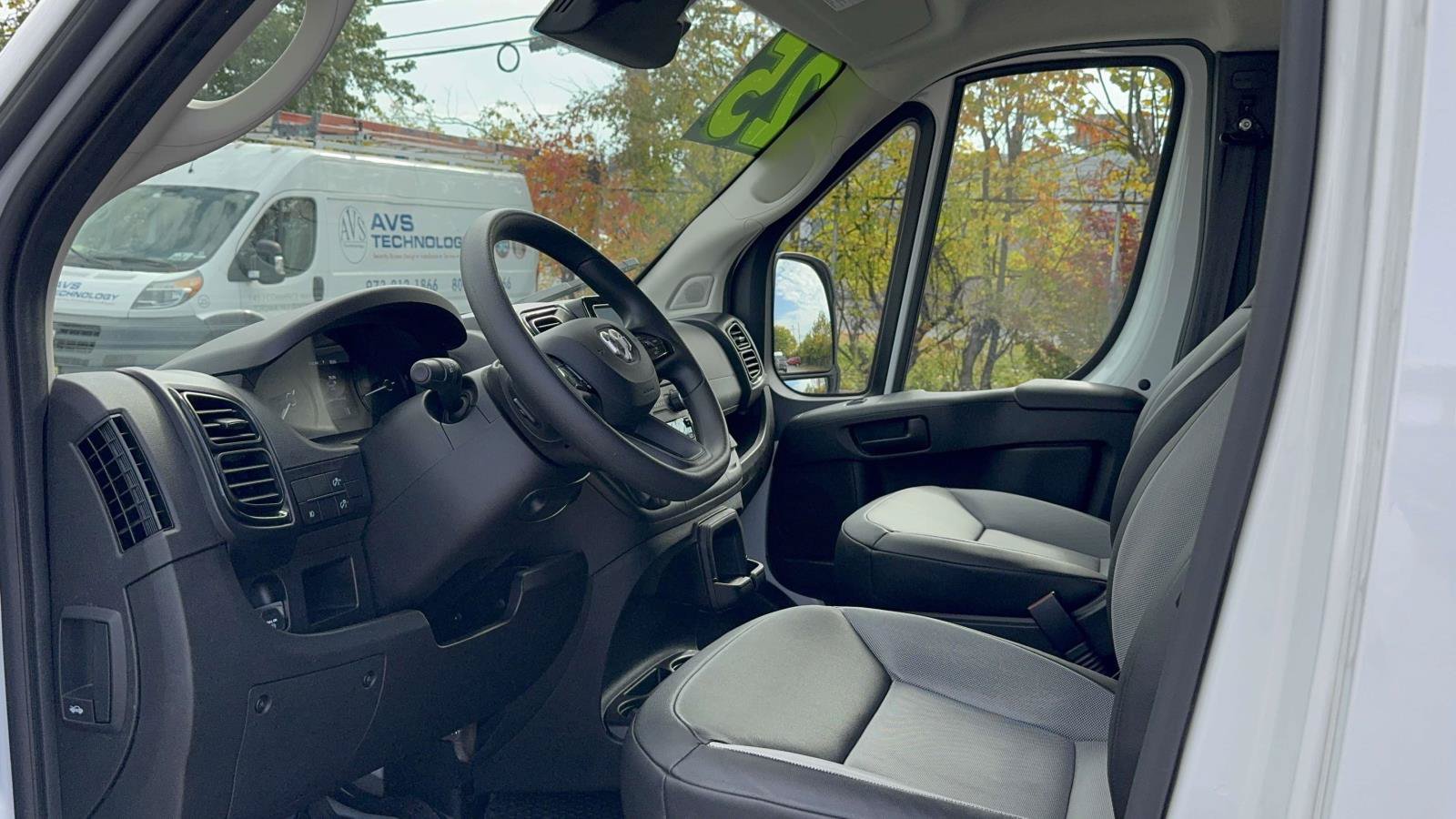 Used 2026 RAM ProMaster 2500 w/ Convenience Group FWD image 30