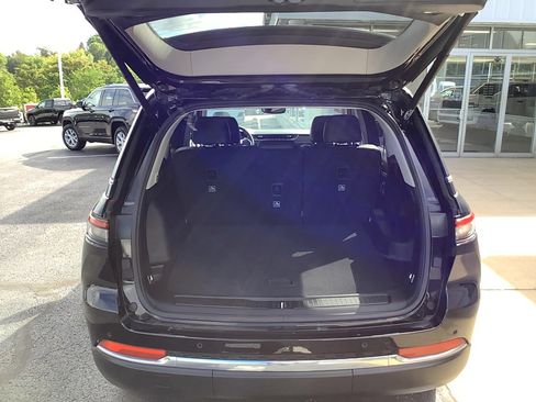 Certified 2023 Jeep Grand Cherokee Limited image 6