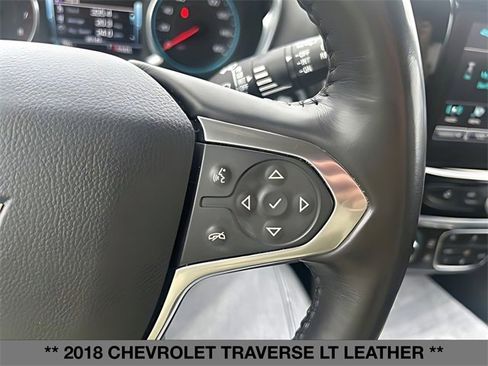 Used 2018 Chevrolet Traverse LT w/ LPO, Black Accent Package image 29