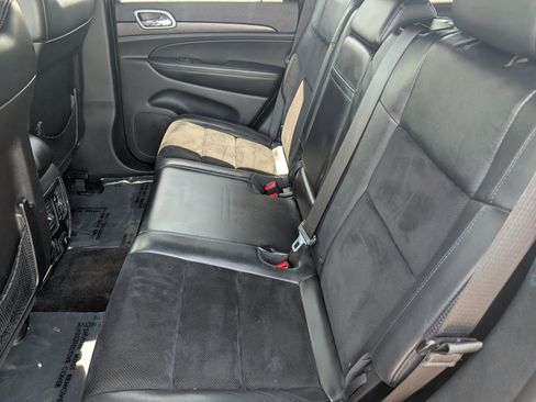 Used 2015 Jeep Grand Cherokee Altitude AWD/4WD image 24