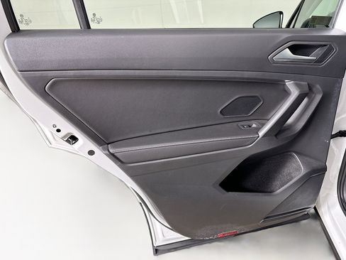 Used 2022 Volkswagen Tiguan S image 25