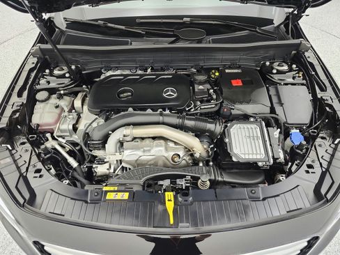 Used 2026 Mercedes-Benz GLB 250 image 17