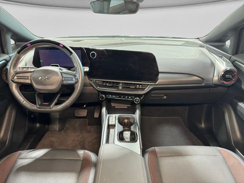 Used 2024 Chevrolet Equinox EV RS FWD image 17