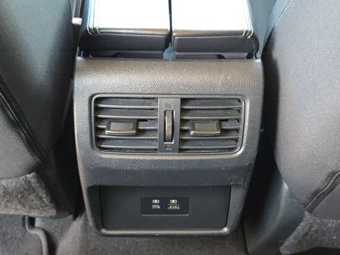 Used 2023 Nissan Rogue SV image 24