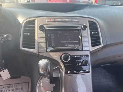 Used 2015 Toyota Venza LE AWD/4WD image 33