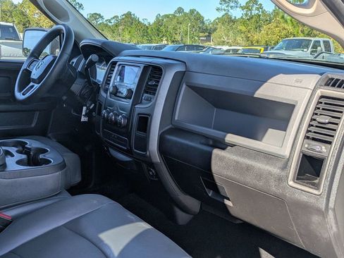 Used 2013 RAM 1500 Express image 29