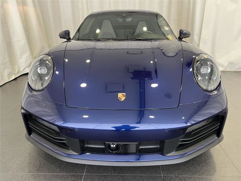 Certified 2025 Porsche 911 Carrera image 6