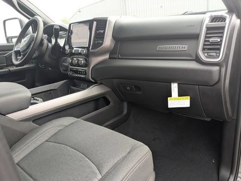 New 2026 RAM 2500 Big Horn AWD/4WD image 9