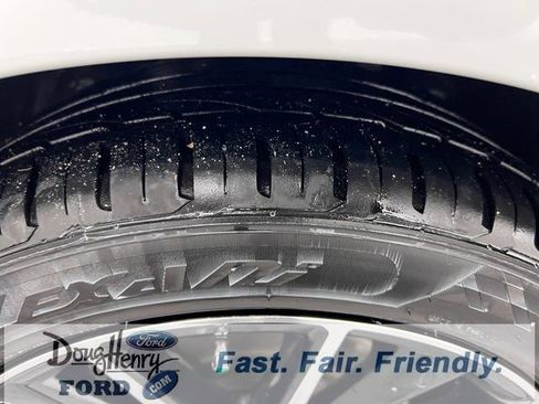 Used 2022 Toyota Camry SE w/ Convenience Package image 18