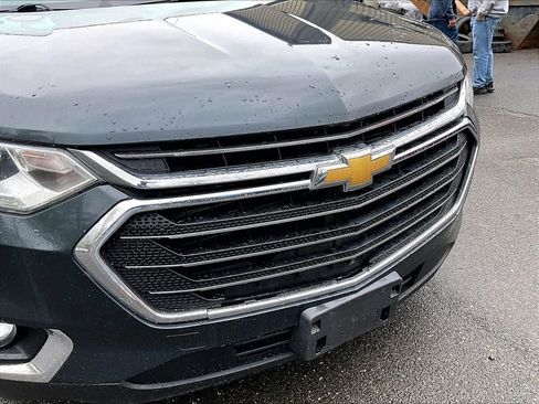 Used 2019 Chevrolet Traverse LT w/ LT Premium Package AWD/4WD image 27