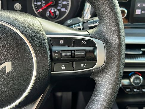 Used 2024 Kia K5 LXS image 16