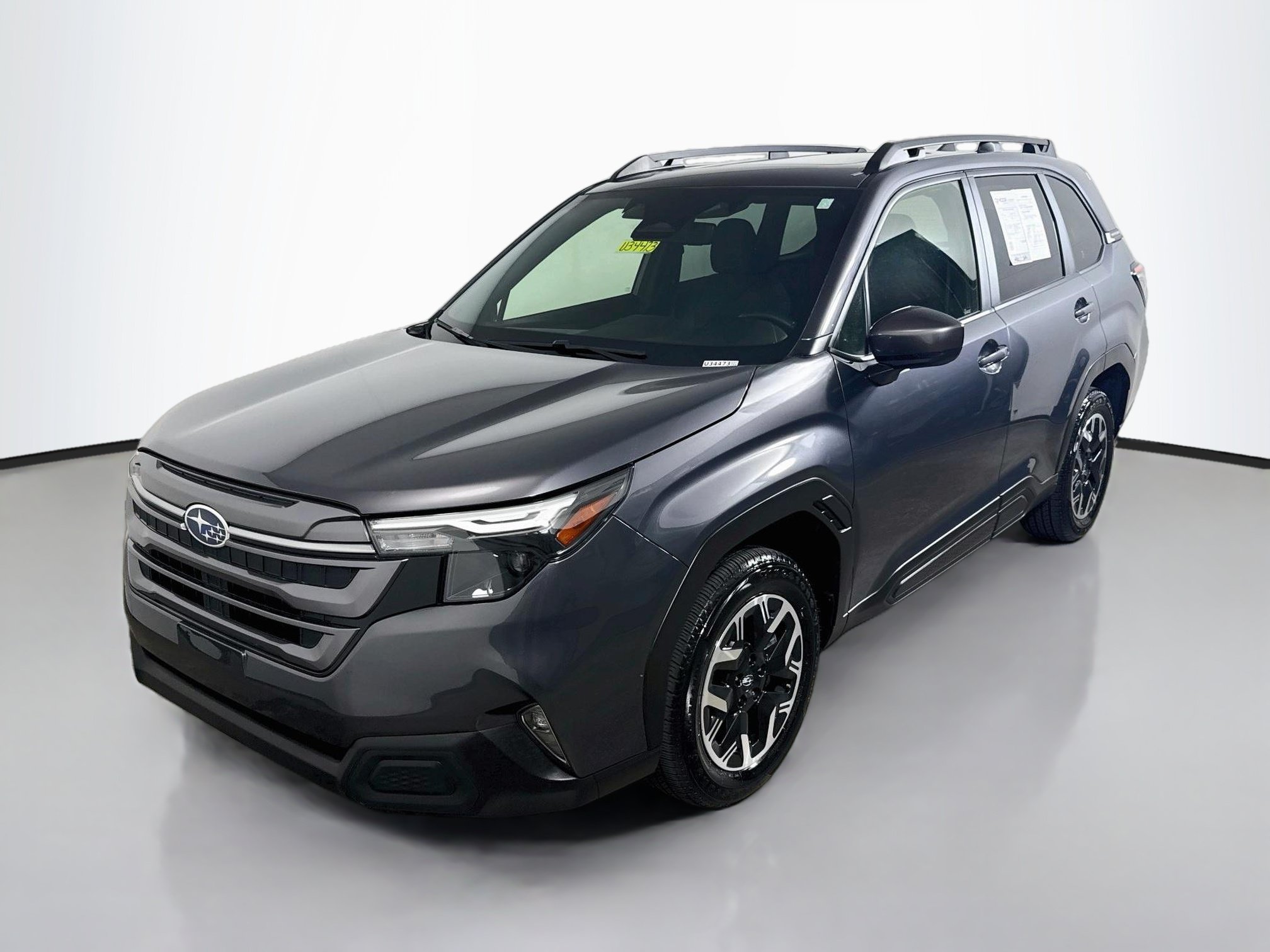 Used 2025 Subaru Forester Premium w/ Convenience Package #1 AWD/4WD image 3