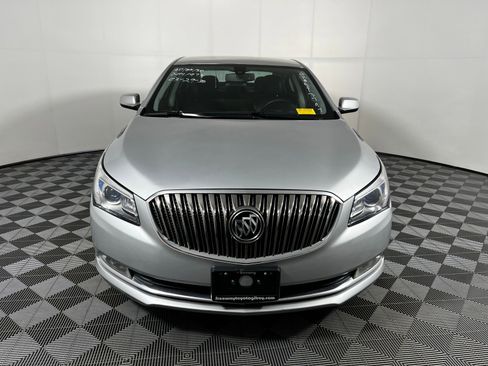 Used 2014 Buick LaCrosse image 2