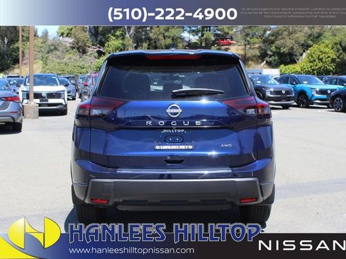 New 2026 Nissan Rogue SV AWD/4WD image 8