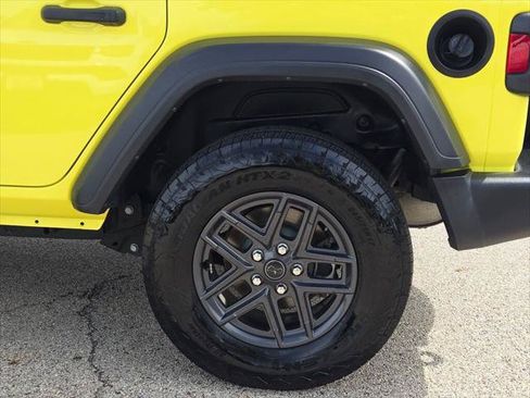 Certified 2024 Jeep Wrangler Unlimited Sport AWD/4WD image 14