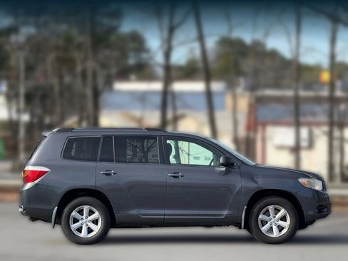 Used 2010 Toyota Highlander SE image 7