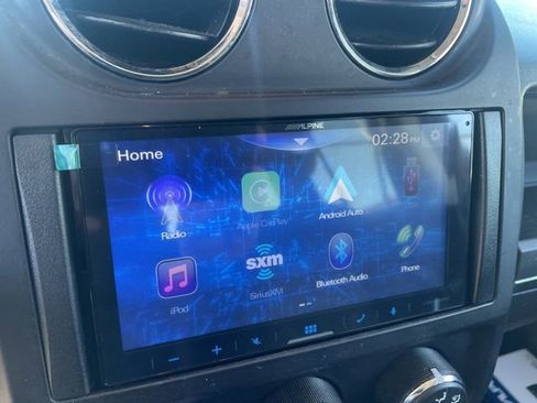 Used 2014 Jeep Patriot Latitude image 19