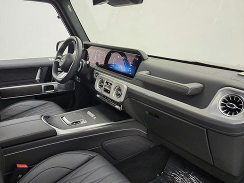 Used 2025 Mercedes-Benz G 550 image 20