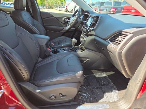 Used 2021 Jeep Cherokee Limited w/ Elite Package FWD image 10
