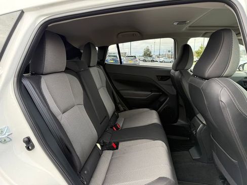 Used 2024 Subaru Crosstrek 2.0i Premium image 12