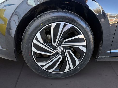 Used 2020 Volkswagen Jetta SEL Premium image 14