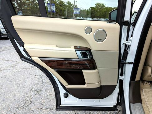 Used 2016 Land Rover Range Rover HSE image 35