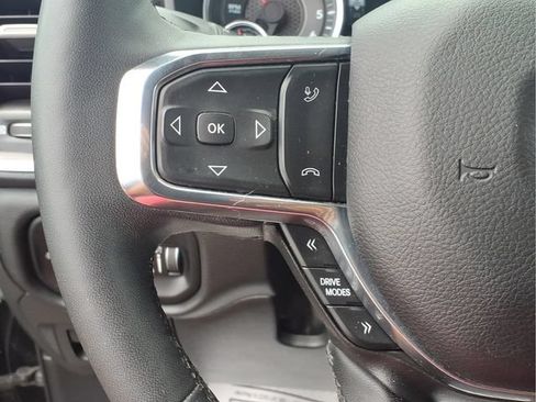 Used 2025 RAM 1500 Laramie AWD/4WD image 13