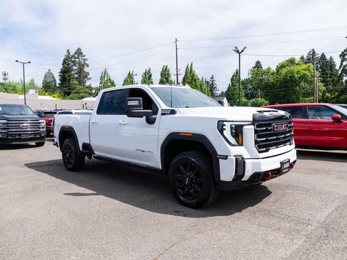 Used 2024 GMC Sierra 2500 AT4 w/ Technology Package AWD/4WD image 27