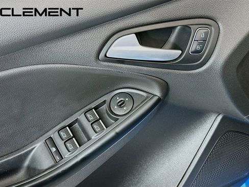 Used 2017 Ford Focus RS image 29