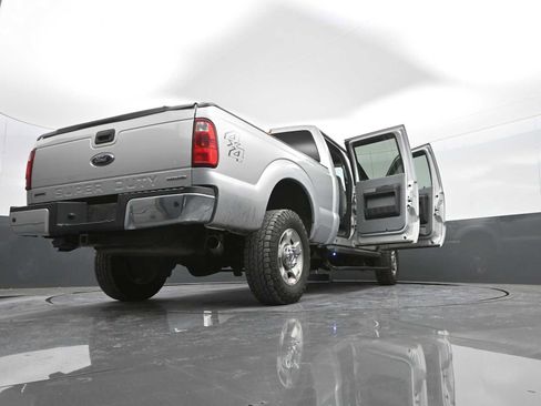 Used 2016 Ford F250 XLT w/ XLT Value Package image 44