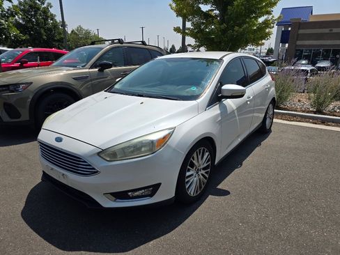 Used 2015 Ford Focus Titanium FWD image 1