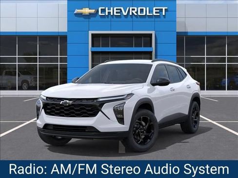 New 2026 Chevrolet Trax LT w/ Driver Confidence Package FWD image 6