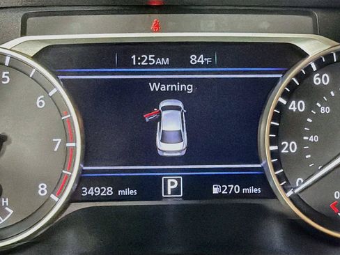 Used 2025 Nissan Sentra SV FWD image 18