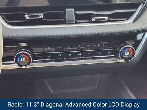 New 2026 Chevrolet Equinox LT image 4