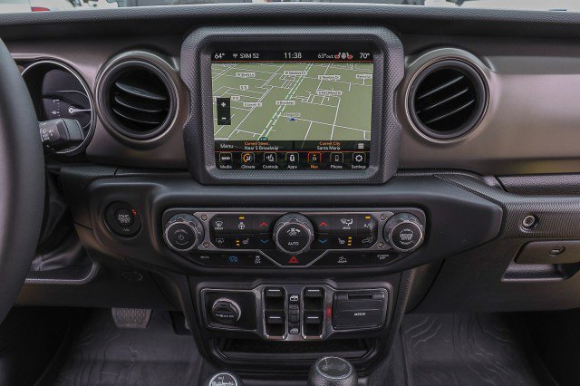 Used 2023 Jeep Wrangler Unlimited w/ Cold Weather Group AWD/4WD image 13