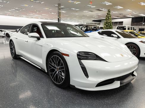 Used 2020 Porsche Taycan Turbo AWD/4WD image 4