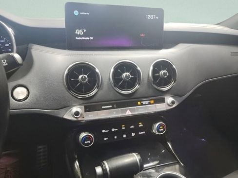 Used 2022 Kia Stinger GT-Line image 32