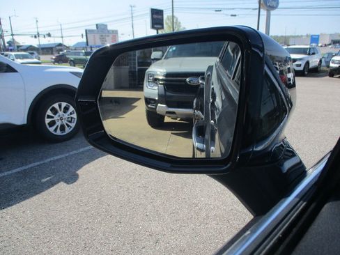 Used 2021 Cadillac XT5 Premium Luxury image 15