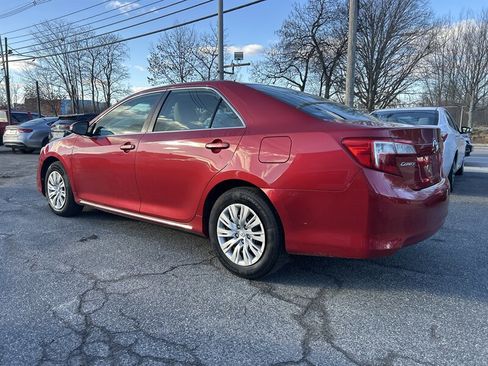 Used 2013 Toyota Camry LE image 6